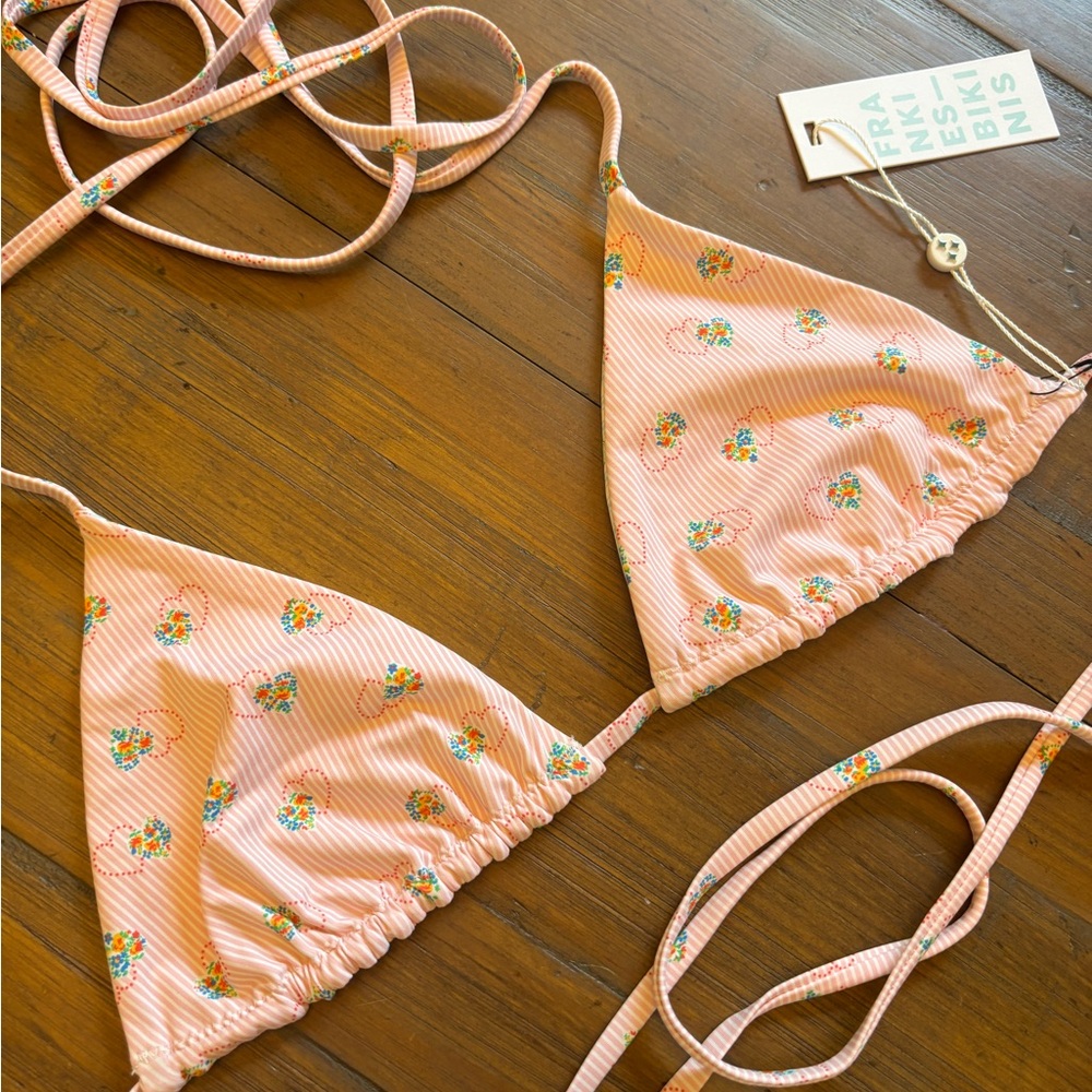 NWT Frankie’s bikinis nick reversible bikini top in sweetheart stripe